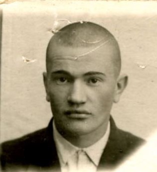 Николай Петрович Латкин, 1942г. Фото из Личного дела. Архив АО «СРЗ»