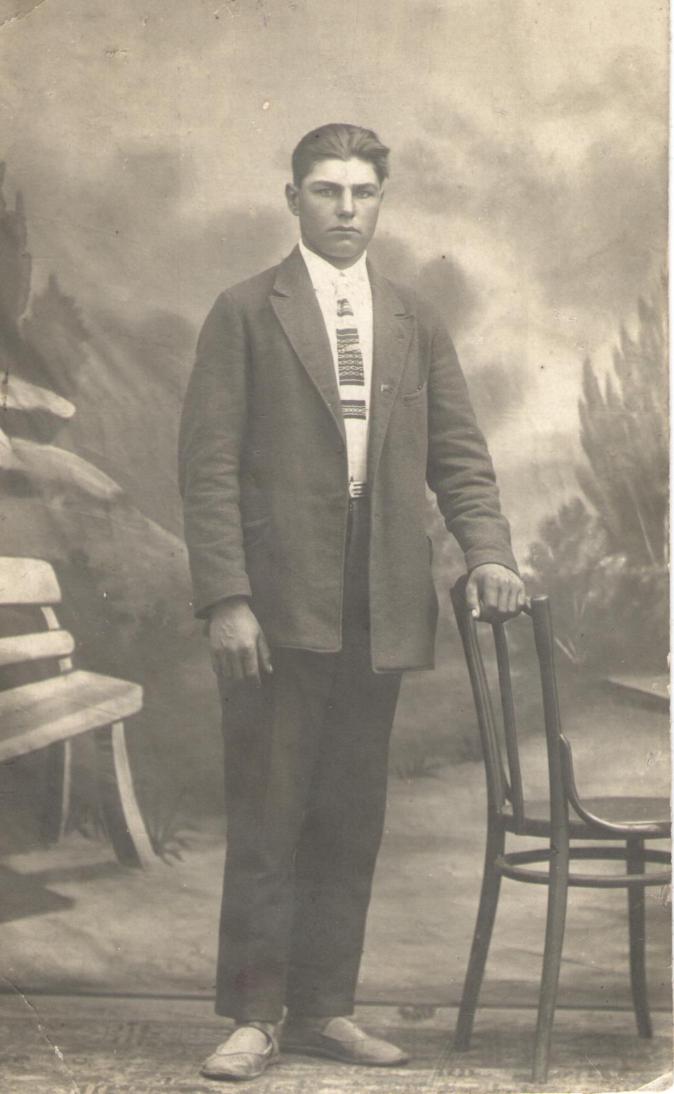 Алексей Иванович Зылев,1940 г. Фото из семейного архива