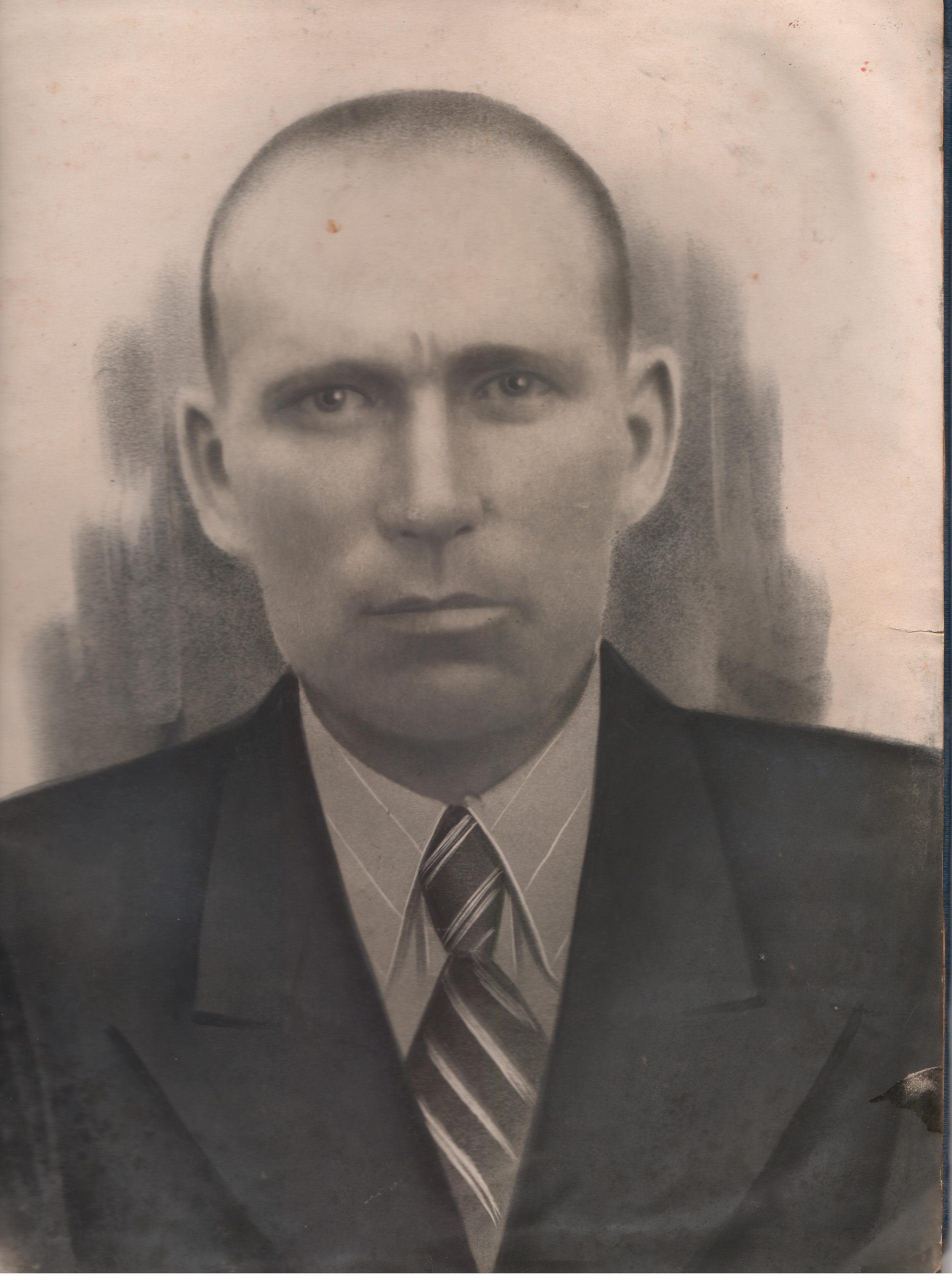 Василий Иванович Сарычев. Довоенное фото из семейного архива