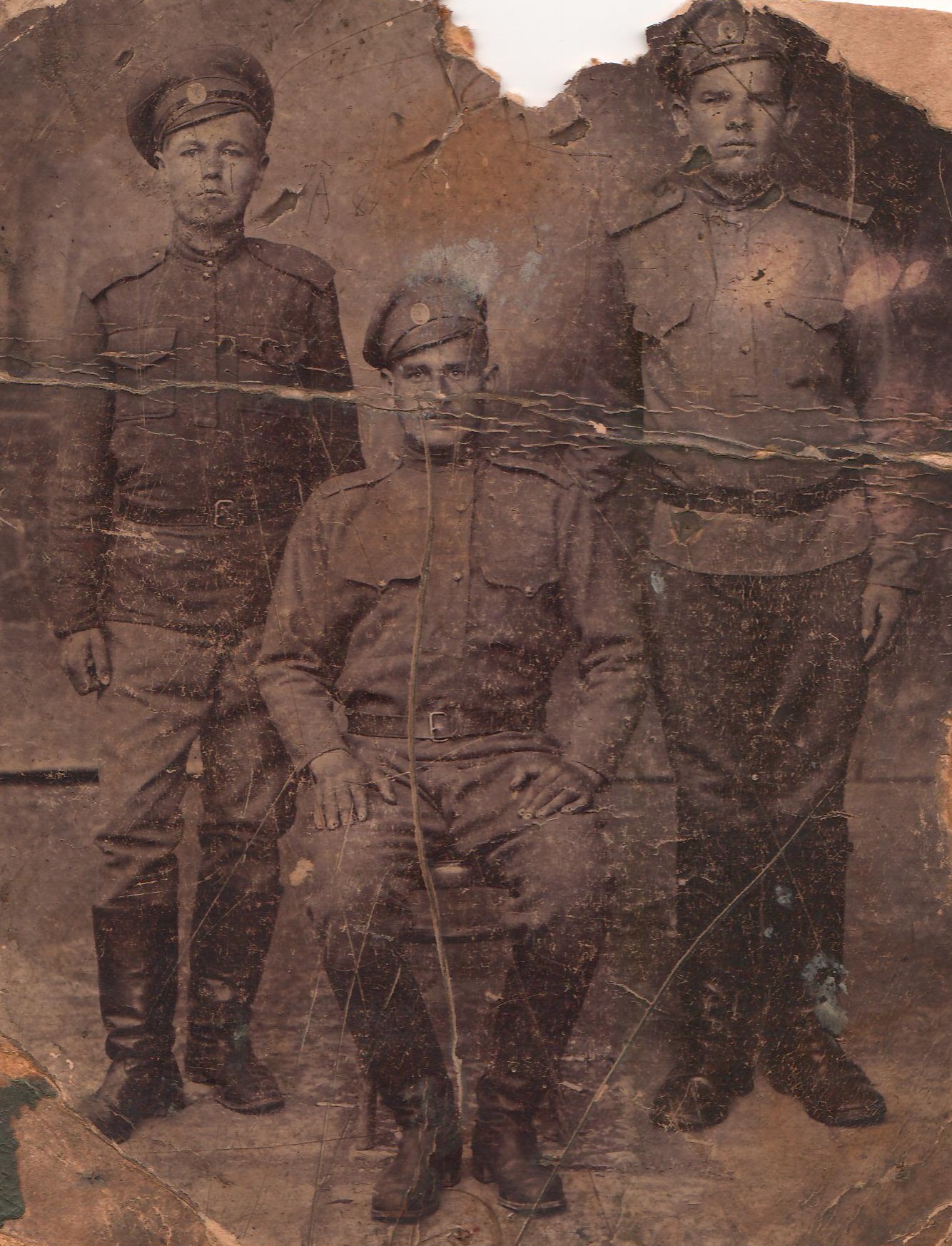 Иван Гаврилович Митрошин (справа), Первая мировая война. Семейный архив Ю.В. Брюхова