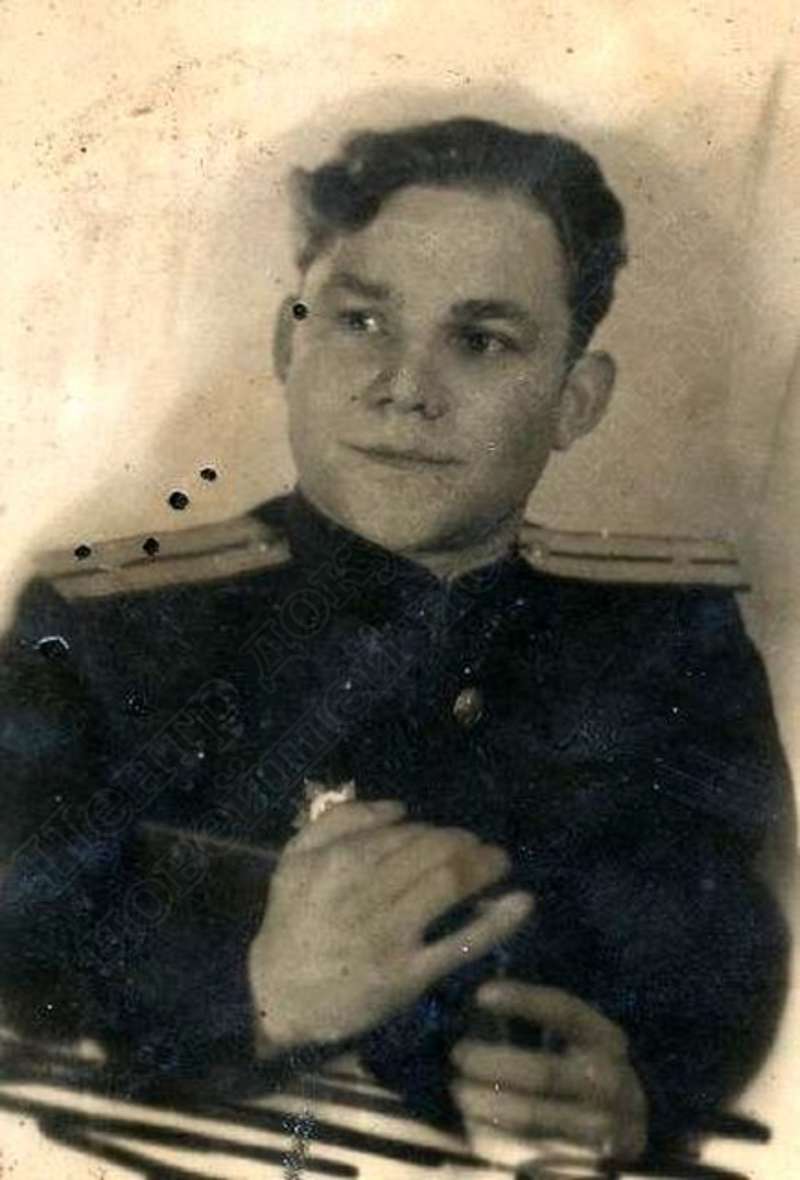 Мартюшев Н.П. 10 декабря 1943 г. Фото-каталог архивного фонда УР. Ф. 4935, оп. 2, д. 963